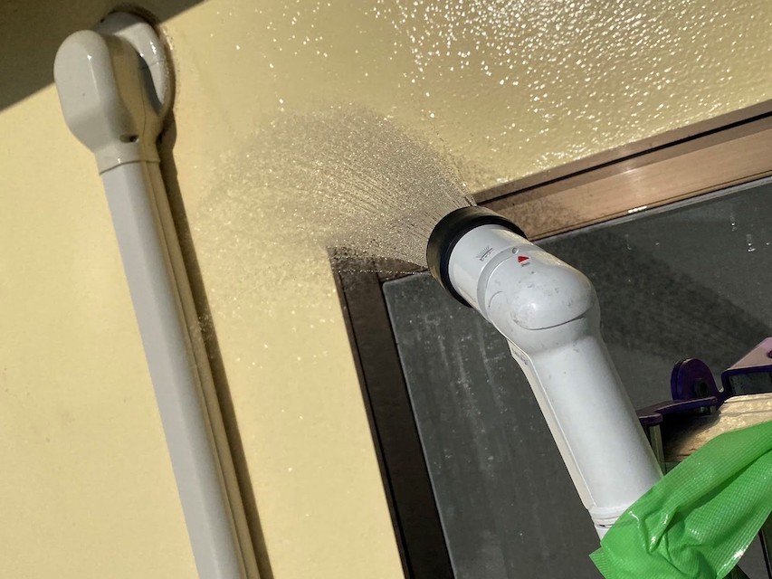 サッシ開口部の角への散水試験